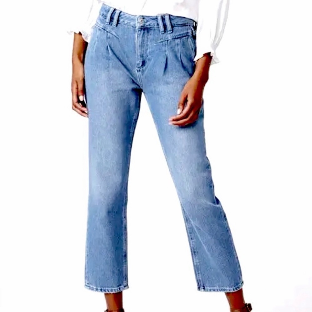 Paige Noella Cropped Straight Leg Jeans Pleated Front Medium Wash High Rise 26‎